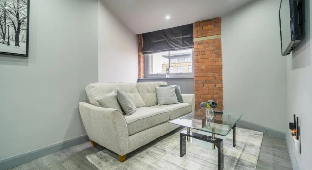 Апартаменты Superior Huddersfield Central Lodge