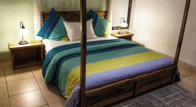 Villa Mia Abidjan, Boek Villa Cocody 