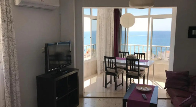 Palm Beach 7th - La Carihuela, Забронировать Отель Отели Торремолинос с парковкой, рядом с Парафия Архангела Михаила, Парковка
