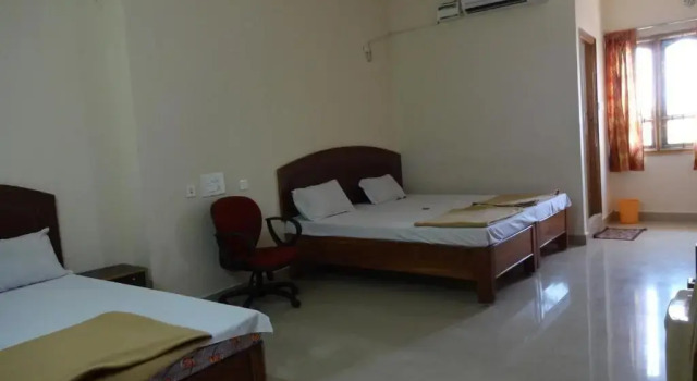Komal Paradise, Rezerwuj Hotel Tirupati Andhra Pradesh