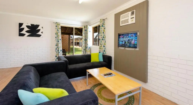 Апартаменты с 2 комнатами Geraldtons Ocean West Holiday Units & Short Stay Accommodation