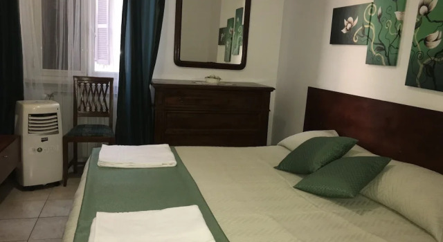 Kambal Inn, Забронировать Отель Сан-Джованни Рим, рядом с Ослиные ворота