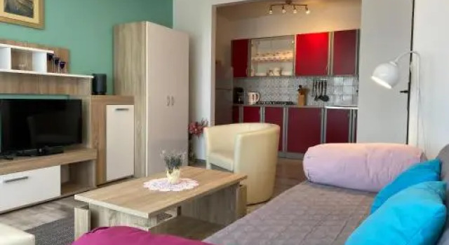 Apartment Crveni, Book Lejlighed Hoteller i Laura med parkering, Parkering
