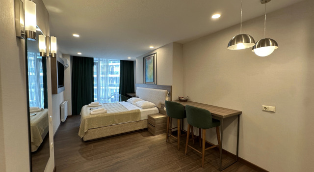 Студия с балконом и с видом на внутренний двор Апарт-отель Batumi Beach Apartments on Rejeb Nizharadze Street 20