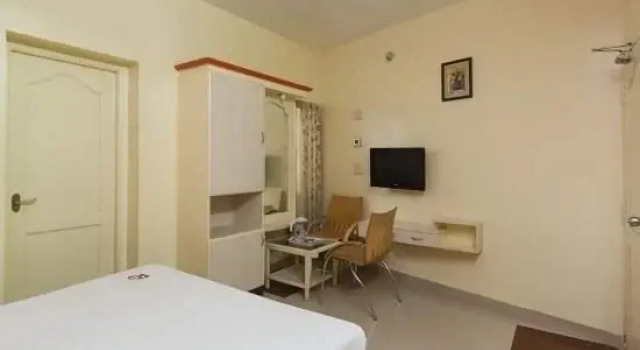 Ramanas Inn, Prenota Hotel Tirunelveli 