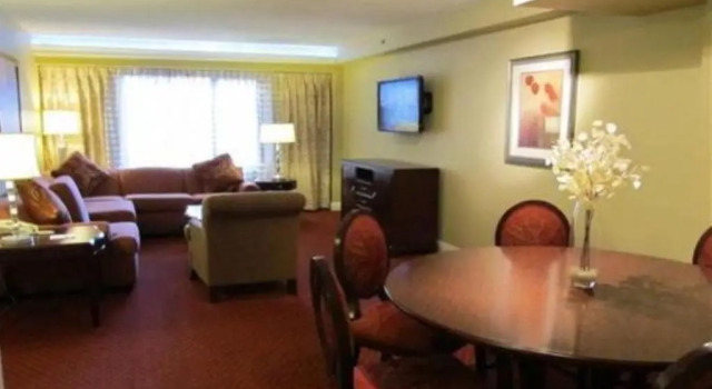 Люкс с 2 комнатами GetAways at the Jockey Club