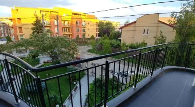 Casa Servus, Varaa Hotelli Hotellit Mamaia-Sat pysäköinnillä, Pysäköinti