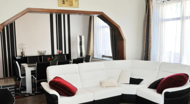 Holiday Home in Bastogne With Sauna & Bubble Bath