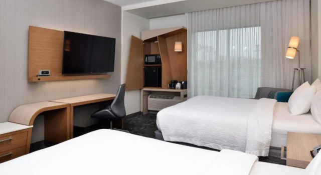 Четырёхместный номер Standard Courtyard Charlotte Steele Creek