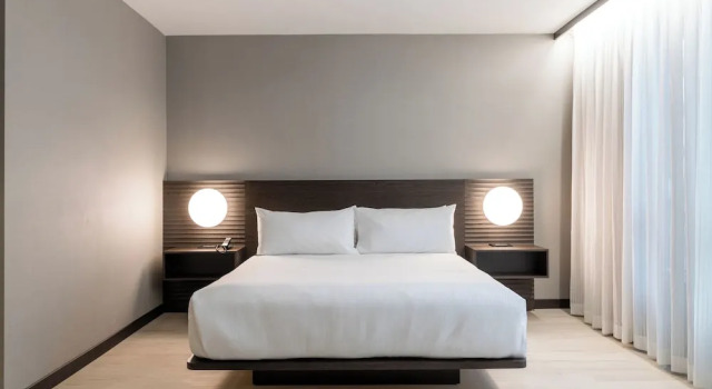 Двухместный номер Standard AC Hotel Burlington