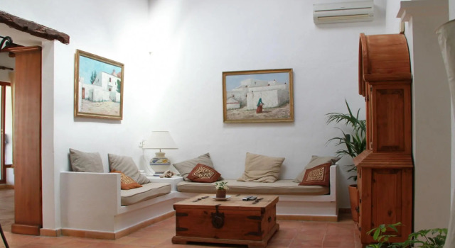 Lush Farmhouse in Sant Miguel de Balansat with Hot Tub & Private Pool, Book Hotel Hotels in Ibiza with a Pool, Swimming Pool