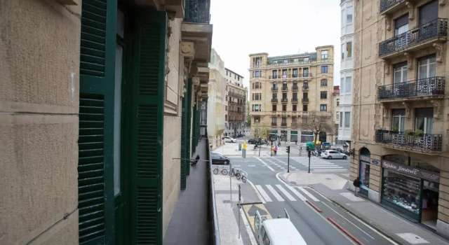 Pensión Nuevas Artes, Rezerwuj Hotel Hotele w Baskonia z parkingiem, Parking
