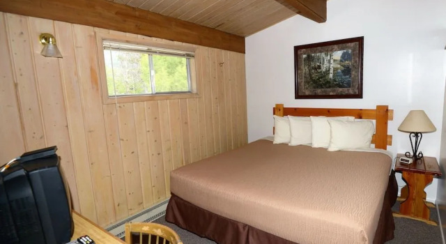 Western Riviera Lakeside Lodging, Забронировать Отель Гранд-Лейк Rocky Mountain National Park