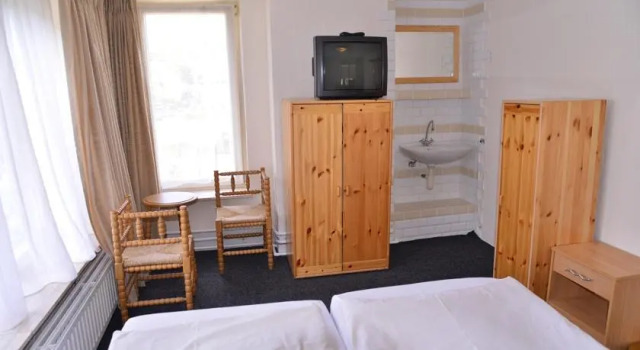 Hotel Sonnenblinck, Rezervovat Hotel Hotely v Limburg s parkováním, Parkování