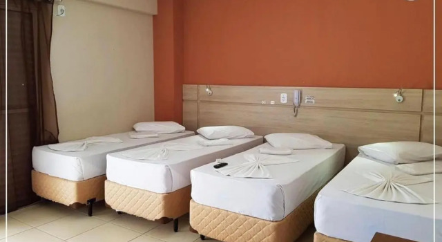Четырёхместный номер Standard Santuário Palace Hotel