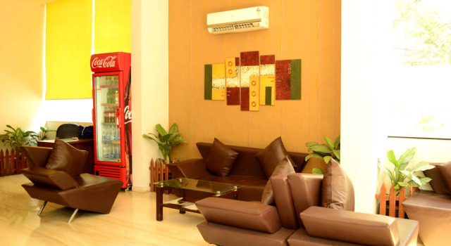 Stay Vista Rooms at Pune Station, Забронировать Отель Отели штата Махараштры 3 звезды, 3*