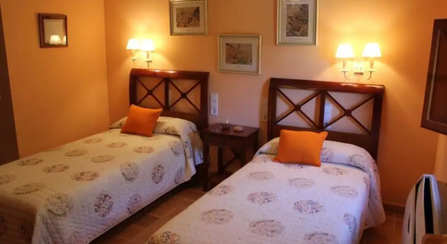 El Castell Resorts, Buchen Sie Hotel Santa Oliva Katalonien
