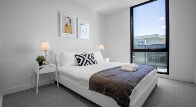 61*Boutique one-bedroom*Boxhill Central*Mall