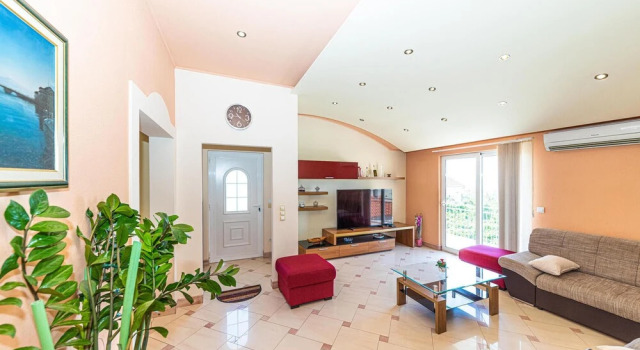 Stunning Apartment in Plano With Outdoor Swimming Pool, Wifi and 2 Bedrooms