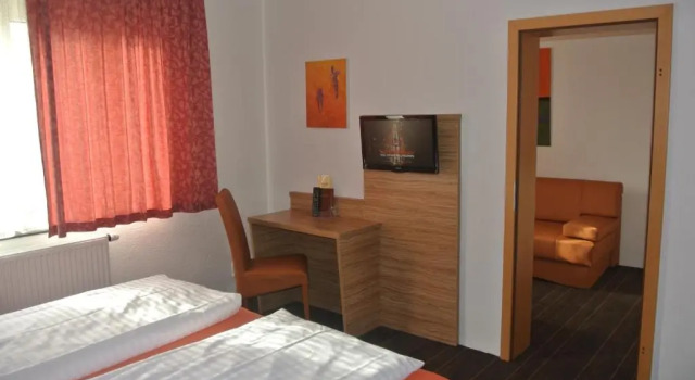 Трёхместный номер Standard Hotel Art-Ambiente