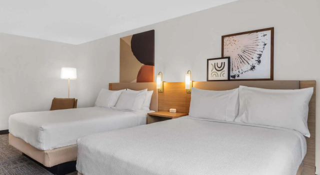 Четырёхместный номер Standard Spark By Hilton Charlotte Tyvola I-77