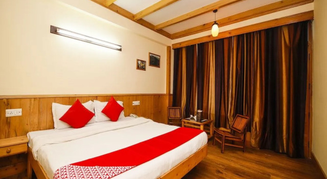 Hotel Red Heena, Забронировать Отель Бизнес-отели Манали, 4* 5*