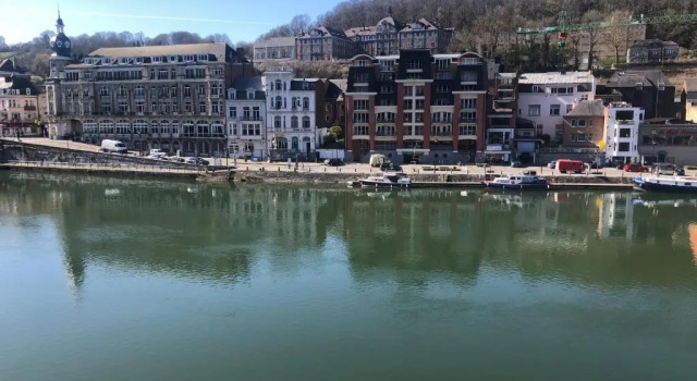 Номер Deluxe LInattendu "sur la croisette" Dinant centre