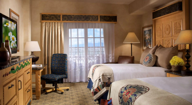 Четырёхместный номер Standard Hilton Santa Fe Buffalo Thunder