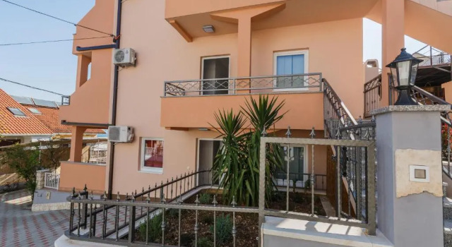 Apartments Viljac