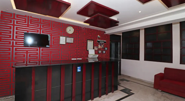 OYO 28240 Hotel D' Seasons