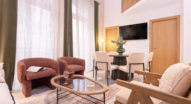 Cozy 3BD Duplex in Seville Center Gran Poder II