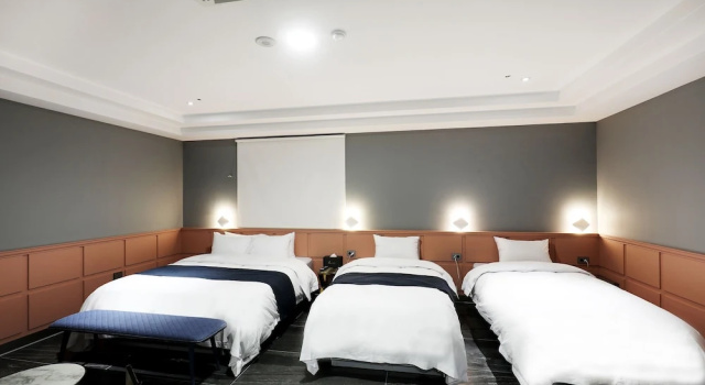Номер Premium El Tower Hotel
