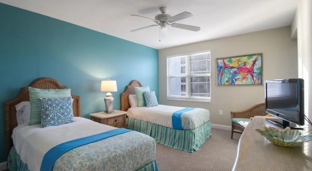 6620 Estero Blvd 1002 Condo 3 Bedrooms 2 Bathrooms Condo