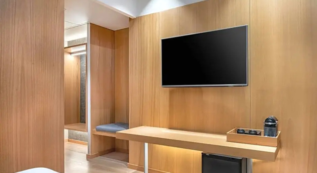Номер Standard AC Hotel Diagonal LIlla by Marriott