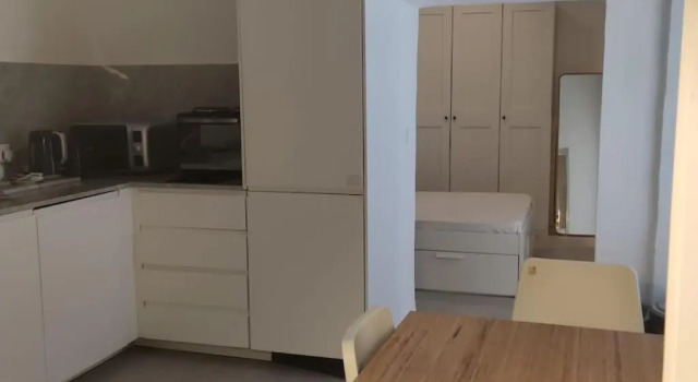 AF4 - Basic studio apartment