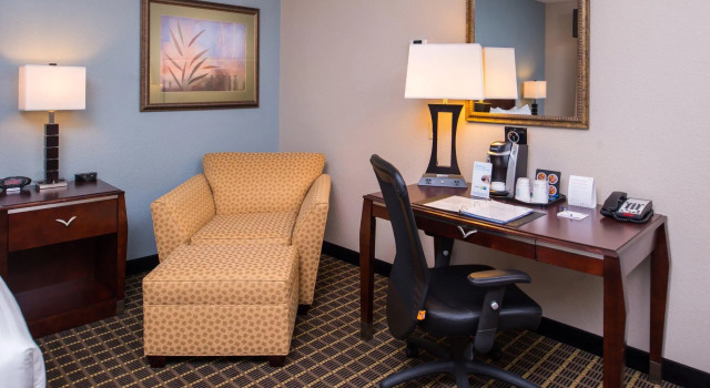 Двухместный номер Standard Holiday Inn Express & Suites Pittsburg by IHG