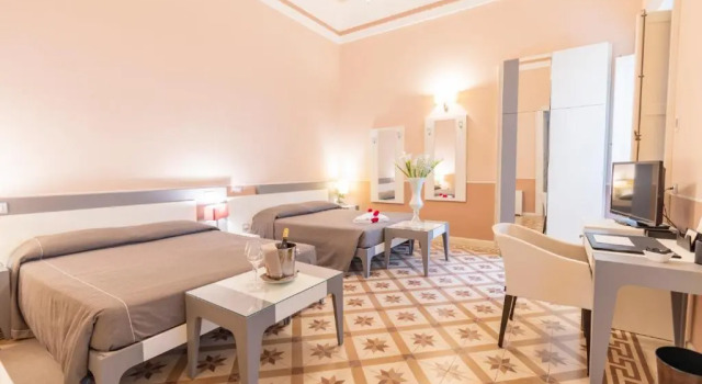 Habitación cuádruple Estándar Hotel Belami