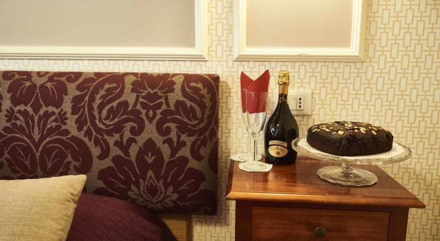 Domus Cavour Guest house, Забронировать Гостевой дом Отели Рима с парковкой, рядом с Собор Святого Петра, Парковка