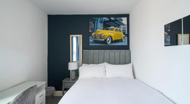 Sheffield City Homes - 4 ensuite bedrooms, Забронировать Отель Отели Шефилд с парковкой, рядом с The Play Arena, Парковка