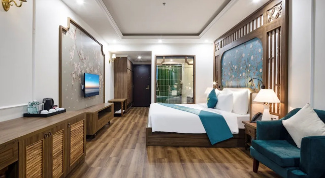 Двухместный номер Premier с балконом Dalat Prince Hotel