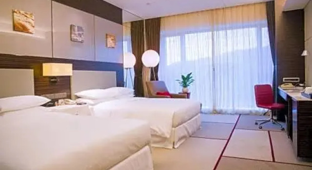 Шестиместный номер Standard Wyndham Garden Yuhuan Downtown