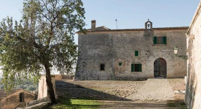 Hostal Miramar, Book Villa  