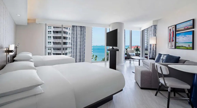 Полулюкс с балконом Hyatt Centric Brickell Miami