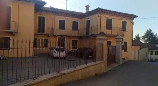Langhe del Barolo- appartamenti sotto castello di Novello