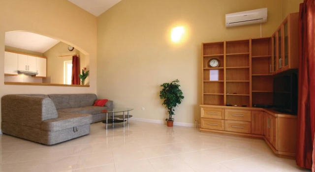 Amazing Home in Srima With Wifi and 2 Bedrooms