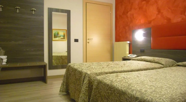 Трёхместный номер Standard Hotel Siena