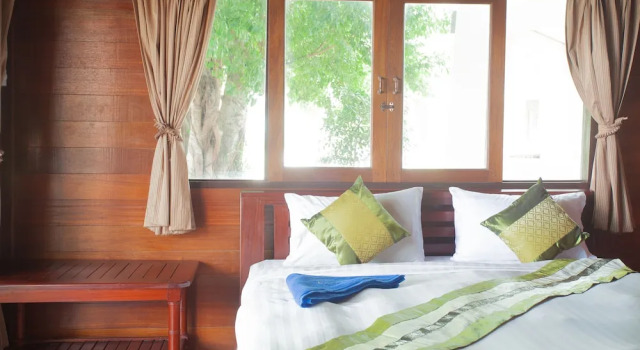 Бунгало с балконом Koh Tao Regal Resort