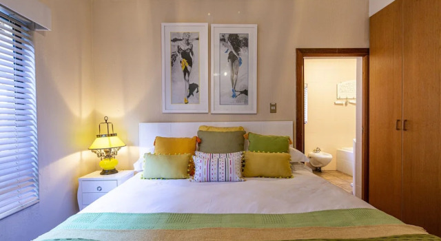 Номер Standard Vaal River YOLO Spaces – Vaal River Bush Lodge