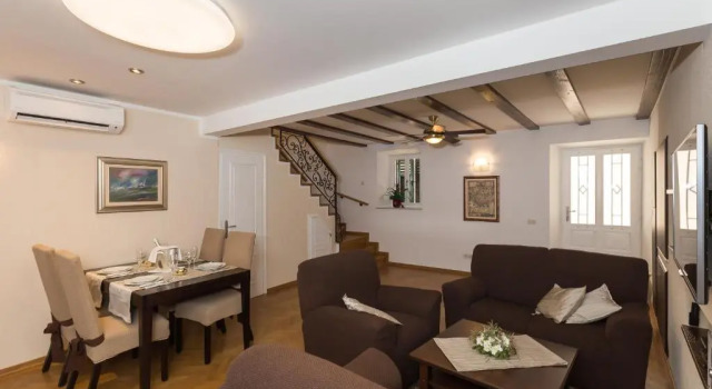 Apartment Maru Prestige