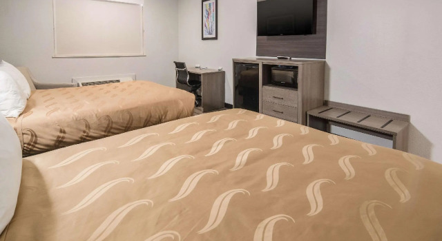 Четырёхместный номер Standard Quality Inn & Suites Fort Worth - Fossil Creek